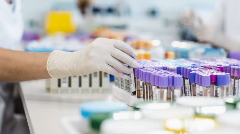 Πώς η γρίπη μπορεί να οδηγήσει σε βακτηριακή λοίμωξη και μηνιγγίτιδα - Τα μέτρα προφύλαξης