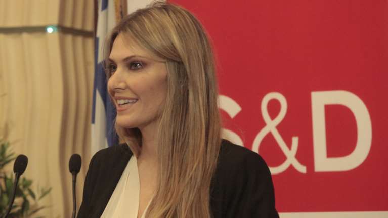 Qatargate: Σήμερα κληρώνει για την Εύα Καϊλή - Στη φυλακή για άλλους δύο μήνες ή αποφυλάκιση με βραχιολάκι