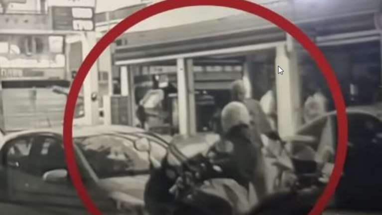 Θεσσαλονίκη: Σε δίκη ο 62χρονος που κατηγορείται πως πάτησε με το ΙΧ το πόδι δημοτικού αστυνομικού