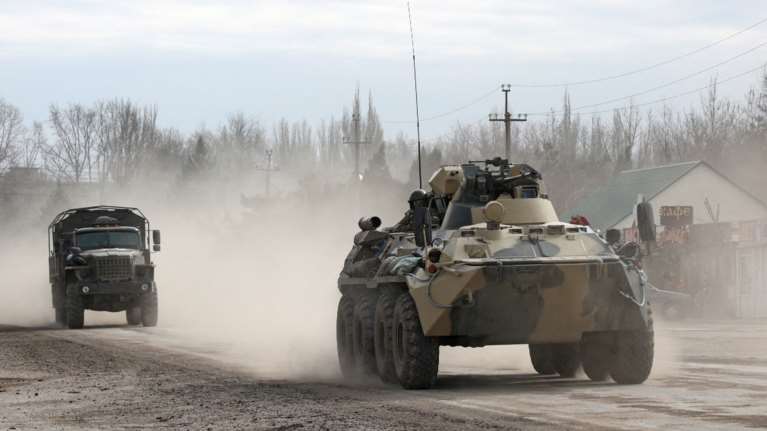 Πόλεμος στην Ουκρανία: Οι Ρώσοι μπήκαν στη Χερσώνα - Στο έλεος των βομβαρδισμών το Χάρκοβο και το Κίεβο [Εικόνες - Βίντεο]