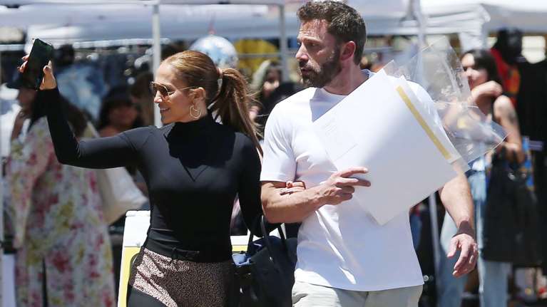 Άλλος άνθρωπος ο Μπεν Άφλεκ μετά τον χωρισμό από τη Λόπεζ: Κούκλος με νέο look και σε μεγάλα κέφια