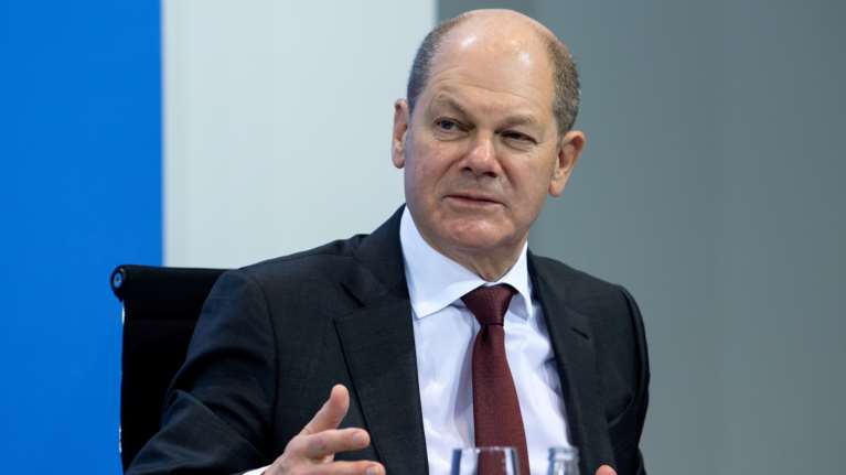 Σολτς: Δεν θα δώσουμε άρματα Leopard στην Ουκρανία - Δεν ξέρουν να τα χρησιμοποιούν