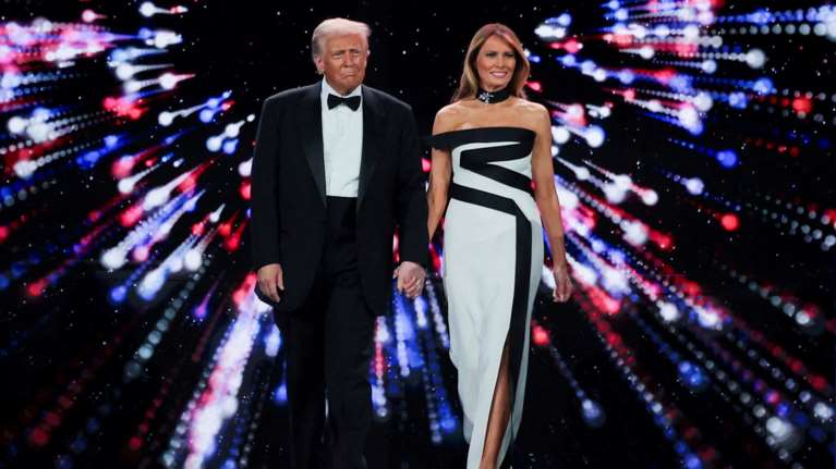 Ντόναλντ Τραμπ: Οι αναρτήσεις του για τα 20 χρόνια γάμου με τη Μελάνια