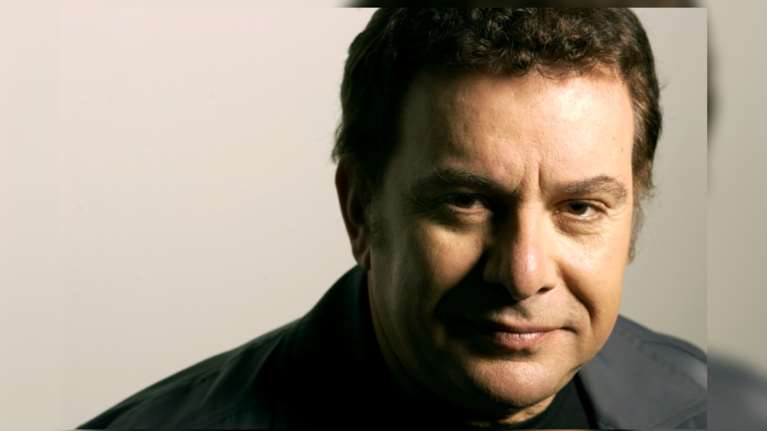 Μανώλης Μητσιάς: "50 χρόνια χρυσάφι"