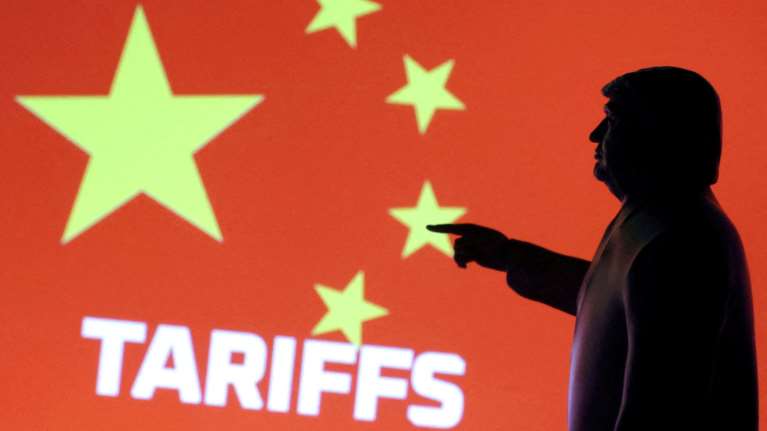 Επίθεση της Κίνας στον Τραμπ με βίντεο: &quot;Αντισταθείτε στον νταή - Δεν θα γονατίσουμε&quot;