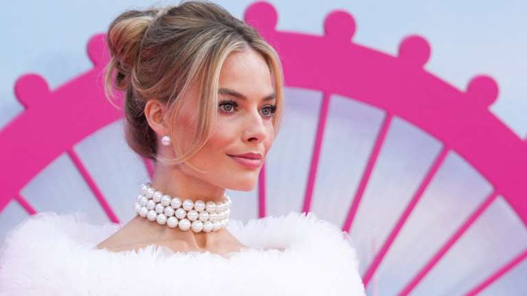 Μάργκοτ Ρόμπι: Στα μαύρα στη Φολέγανδρο - Έφαγε καλό ψάρι από τα χέρια γνωστού MasterChef