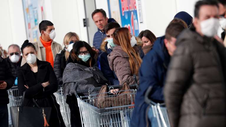 Εξαπλώνεται στην Ευρώπη ο κοροναιός: Χτύπησε σε Αυστρία, Κροατία, Ελβετία, Ισπανία, Γερμανία