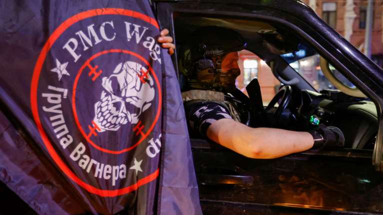 Ρωσία: Εκτινάσσονται οι τιμές στα εμπορεύματα με το σήμα της Wagner μετά την ανταρσία