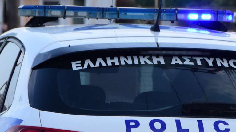 Σοκ στην Κεφαλονιά: Μαχαίρωσε δέκα φορές 73χρονο για να τον ληστέψει - Σε κρίσιμη κατάσταση ο ηλικιωμένος