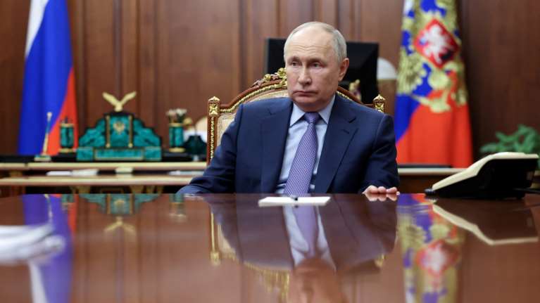 Πούτιν: Ορκίζεται ξανά πρόεδρος της Ρωσίας - Αναγνώριση από τη Γαλλία, μποϊκοτάρουν οι Γερμανοί