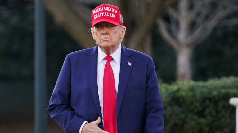 Ρεσιτάλ προκλήσεων από τον Τραμπ: Μην ανησυχείτε για τον Πούτιν αλλά για τους μετανάστες βιαστές - Μην καταλήξουμε σαν την Ευρώπη