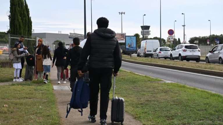 Νέος συναγερμός σε τέσσερα αεροδρόμια στη Γαλλία: Απειλές για βόμβα ενώ το αεροπλάνο του Μακρόν ήταν στη Λιλ