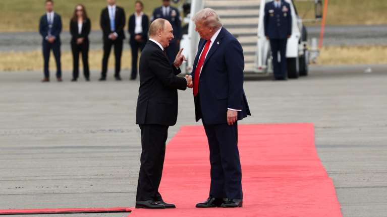 Ο Πούτιν προτείνει στον Τραμπ προσωρινή συμφωνία για τον έλεγχο των πυρηνικών όπλων