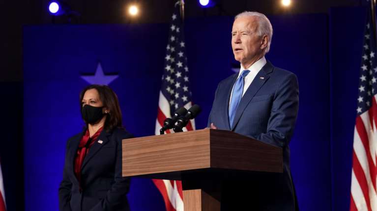 ΗΠΑ: Ο Τζο Μπάιντεν προετοιμάζεται για την εξουσία με αιχμή την πανδημία - Ο Τραμπ δεν παραδέχεται ότι έχασε