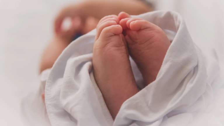 Πέθανε το μωράκι 8 μηνών από την Ριτσώνα - Καταγγελία ότι το είπαν στους γονείς του 3 μέρες μετά