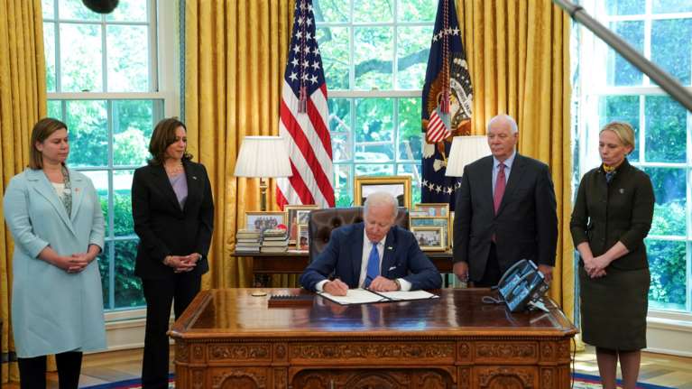 ΗΠΑ: Πακέτο μαμούθ για την Ουκρανία - Αποδεσμεύονται 40 δις δολάρια για στρατιωτική ενίσχυση