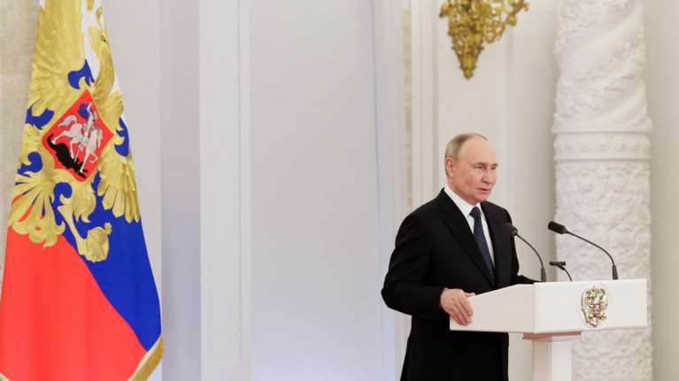 Πούτιν: Η Ρωσία θα συνεχίσει να αναπτύσσει το πυρηνικό της οπλοστάσιο - Τι είναι η πυρηνική τριάδα της Μόσχας