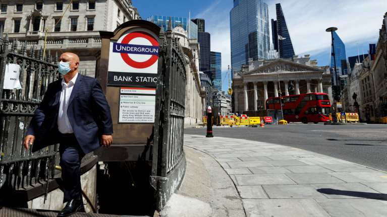 Βρετανία - Νέα μελέτη: Ο κορονοϊός μεταδίδεται από σπίτι σε σπίτι