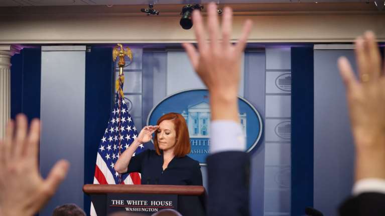 ΗΠΑ: Παραμένουν οι περιορισμοί στα διεθνή ταξίδια λόγω της μετάλλαξης Δέλτα