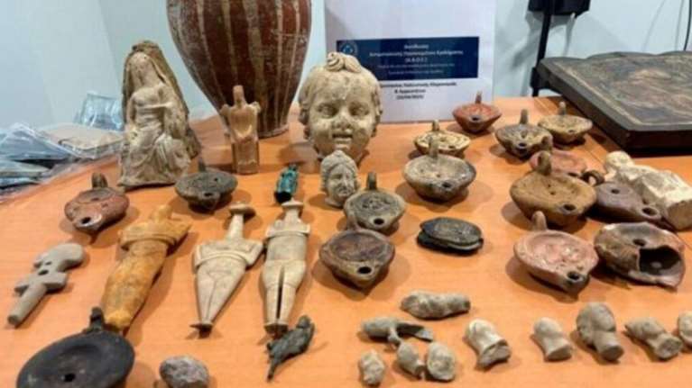 Κρήτη: Ελεύθεροι με περιοριστικούς όρους οι έξι για την υπόθεση αρχαιοκαπηλίας - Μεταξύ τους διευθυντής δημόσιας υπηρεσίας