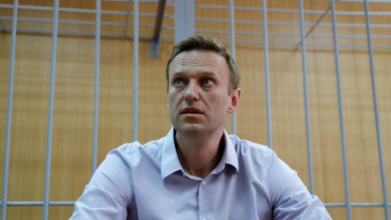 Ρωσία: Οι αρχές δεν επιτρέπουν ακόμη στην οικογένεια του Ναβάλνι να έχει πρόσβαση στη σορό του