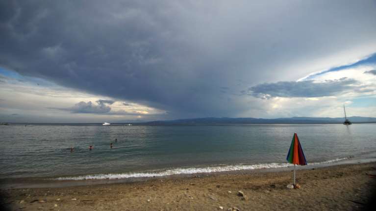 Συνεχίζεται το &quot;Φθινόπωρο&quot;- Καταιγίδα τις επόμενες ώρες στην Αθήνα [χάρτης]