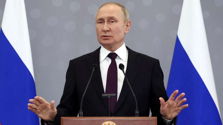 Ο Πούτιν απειλεί με παγκόσμια καταστροφή: Ελπίζω να είναι αρκετά έξυπνοι ώστε να μην πάμε σε απευθείας σύγκρουση ΝΑΤΟ-Ρωσίας