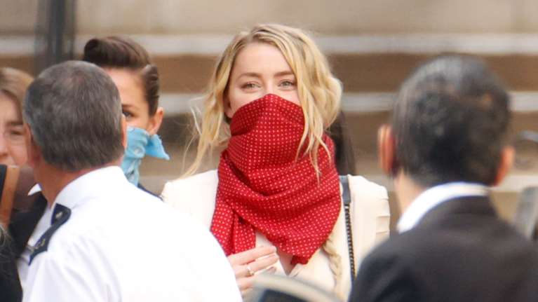 Δίκη Τζόνι Ντεπ: &quot;Φοβόμουν ότι θα με σκοτώσει&quot; κατέθεσε η Άμπερ Χερντ [Εικόνες]