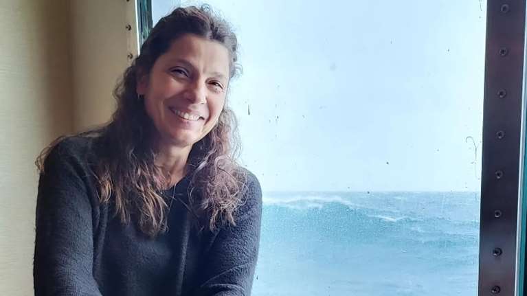 Η Πόπη Τσαπανίδου ταξιδεύει στον Ατλαντικό – Ανάρτηση με υποννούμενα για τα μποφόρ και τις καλύτερες ημέρες