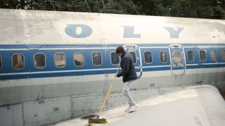 Αμερικανός μετέτρεψε σε σπίτι του το Boeing της Ολυμπιακής που μετέφερε την... σορό του Ωνάση