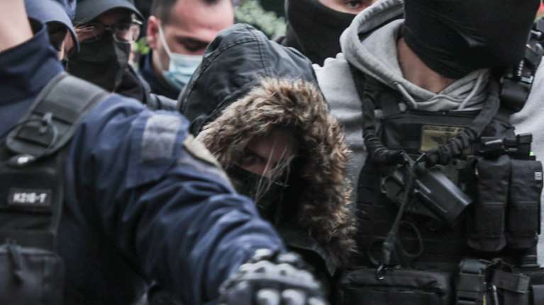 Ρούλα Πισπιρίγκου: Αύριο το αίτημα αποφυλάκισης - Εξαντλεί τις ώρες προαυλισμού της στο καρτοτηλέφωνο