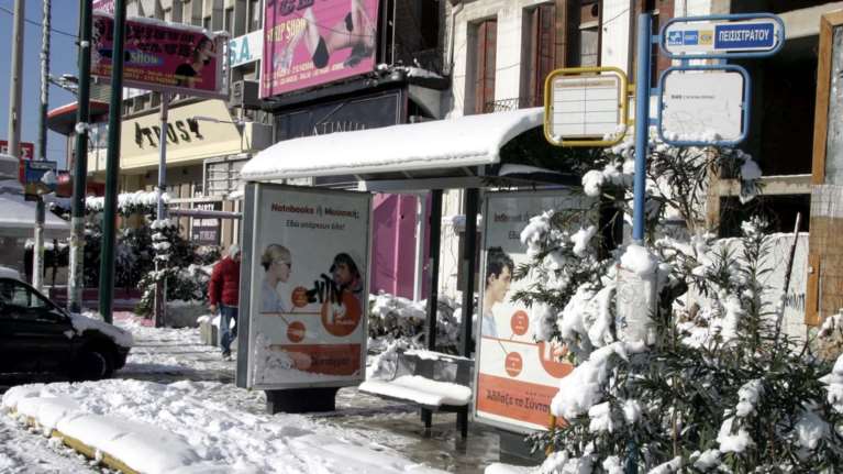 Κακοκαιρία: Ολες οι αλλαγές στα δρομολόγια των λεωφορείων - Ποια δρομολόγια τρένων ακυρώνονται