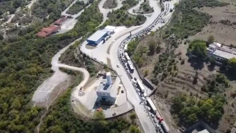 Κακαβιά: Οι έλεγχοι για τον κορονοϊό έφεραν ουρές χιλιομέτρων [βίντεο &quot;Up Stories&quot;]