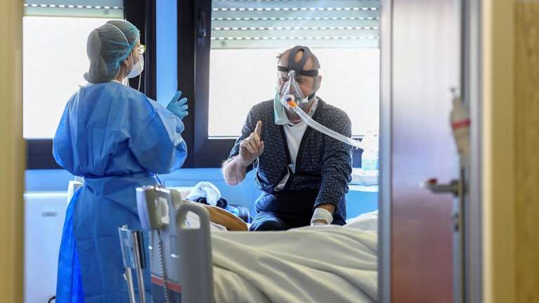 Διευθύντρια του &quot;Σωτηρία&quot; αποκαλύπτει: Νοσηλεύουμε 40ρηδες και 50ρηδες που ήταν απολύτως υγιείς