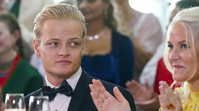 Συνέλαβαν τον γιό της πριγκίπισσας Μέτε Μάριτ της Νορβηγίας- Είναι ύποπτος για βιασμό