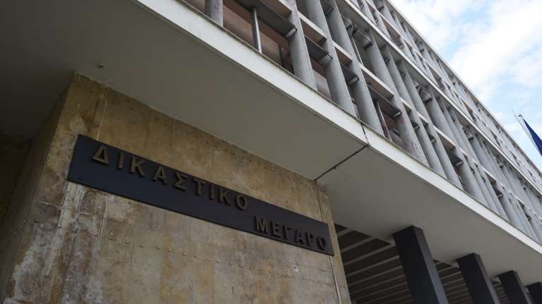 Θεσσαλονίκη: Γιατί βγαίνει από τη φυλακή 50χρονος που έστελνε στα παιδιά της πρώην του βίντεο, με προσωπικές του στιγμές