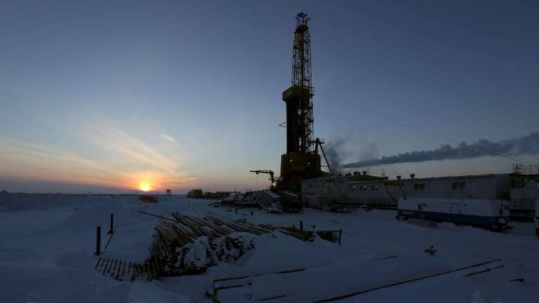 Πόλεμος στην Ουκρανία: Επιβολή εμπάργκο στο πετρέλαιο της Ρωσίας εξετάζει η ΕΕ