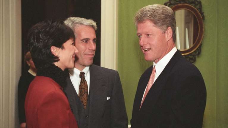 Μπιλ Κλίντον: Ζητά να δοθούν στη δημοσιότητα όλα τα αρχεία Έπσταϊν από το υπουργείο Δικαιοσύνης