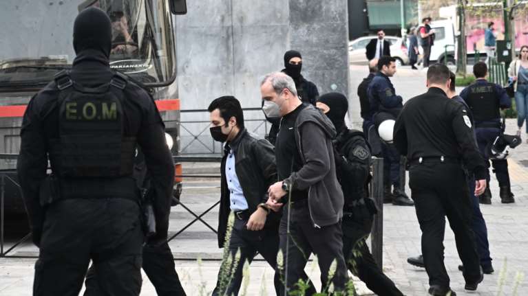 Κολωνός: Τελική ποινή ισόβια και 27 χρόνια για Μίχο, 18 έτη στον &quot;Μιχάλη&quot; - Ελεύθεροι οι υπόλοιποι 17