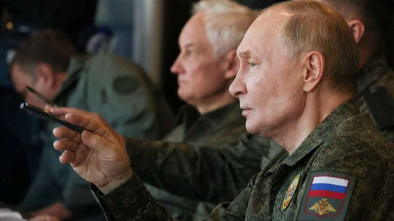 Το Κρεμλίνο προειδοποιεί τις ΗΠΑ για δραματική κλιμάκωση στον πόλεμο της Ουκρανίας