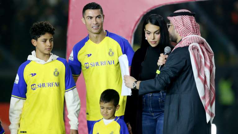 "Βόμβα" από την UEFA- Σκέφτεται να καλέσει την Αλ Νασρ του Ρονάλντο στο Champions League του 2024-25