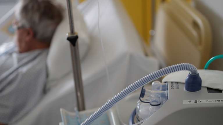 Κορονοϊός: Σε κατάσταση σοκ η Ισπανία - 1326 πλέον οι νεκροί, 324 θάνατοι σε μια μέρα