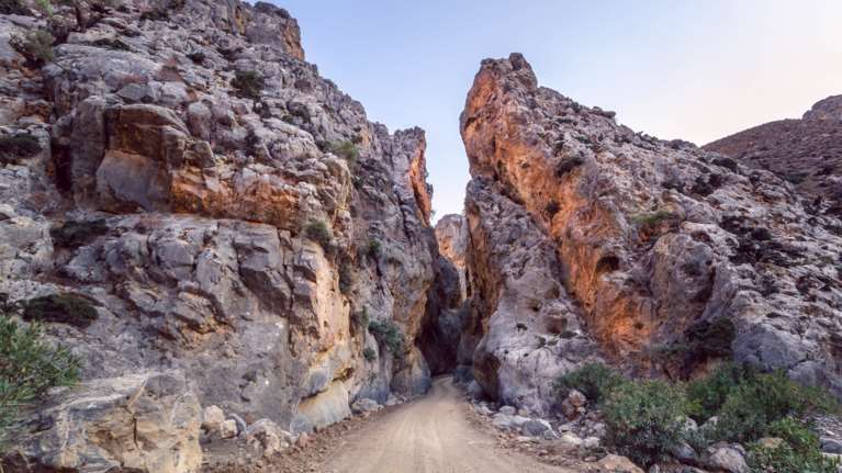 Κρήτη: Δημοφιλής προορισμός για τους Ελληνες τα Αστερούσια Ορη - Φαράγγια, βουνοκορφές, παραλίες, μονοπάτια