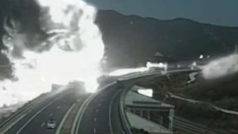 Τέμπη: Αποκαλυπτικό έγγραφο-ντοκουμέντο - Δεν προκάλεσαν έκρηξη και φωτιά τα έλαια σιλικόνης [βίντεο]