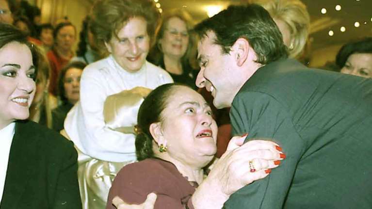 Οι συγκινητικές αναρτήσεις Κυριάκου Μητσοτάκη και Ντόρας Μπακογιάννη για τα 13 χρόνια από τον θάνατο της μητέρας τους