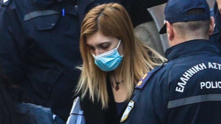 Δις ισόβια στη Ρούλα Πισπιρίγκου για τις δολοφονίες Μαλένας και Ιριδας - Ομόφωνα ένοχη αποφάσισε το δικαστήριο