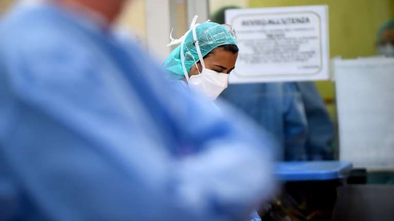 Από το iPhone στην iShield - Η Apple φτιάχνει 1 εκατ. ιατρικές ασπίδες προσώπου την εβδομάδα