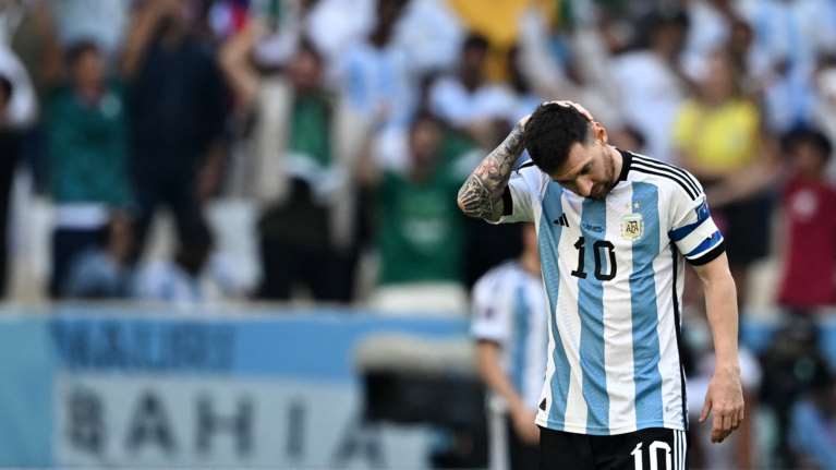 Ιστορικό κάζο για την Αργεντινή: Η παρέα του Μέσι ηττήθηκε 2-1 από την Σαουδική Αραβία- Δείτε τα γκολ