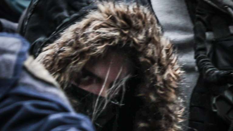 Ρούλα Πισπιρίγκου: Viral το άγριο βλέμμα της στον φωτογραφικό φακό - "Μου πάγωσε το αίμα"