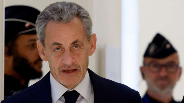 Νικολά Σαρκοζί: 5 χρόνια φυλάκιση και πρόστιμο 100.000 ευρώ για σύσταση συμμορίας για την υπόθεση Καντάφι - Οι πρώτες δηλώσεις